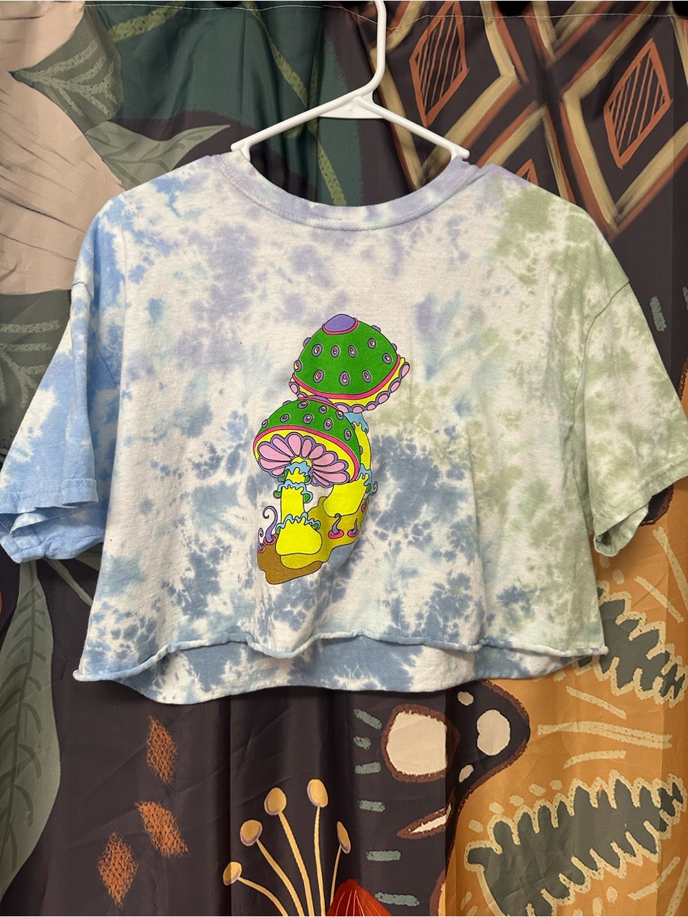 Kids Tie-Dye Cropped Tee with Colorful Mushroom Graphic - Blue & Green